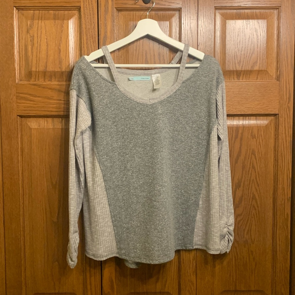 Women’s size small, knit top with strap detail in 2 tones of grey
